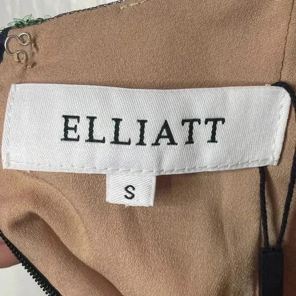 NWOT Elliatt Mesmerize Floral Sequin Maxi Dress Size Small - Picture 7 of 9